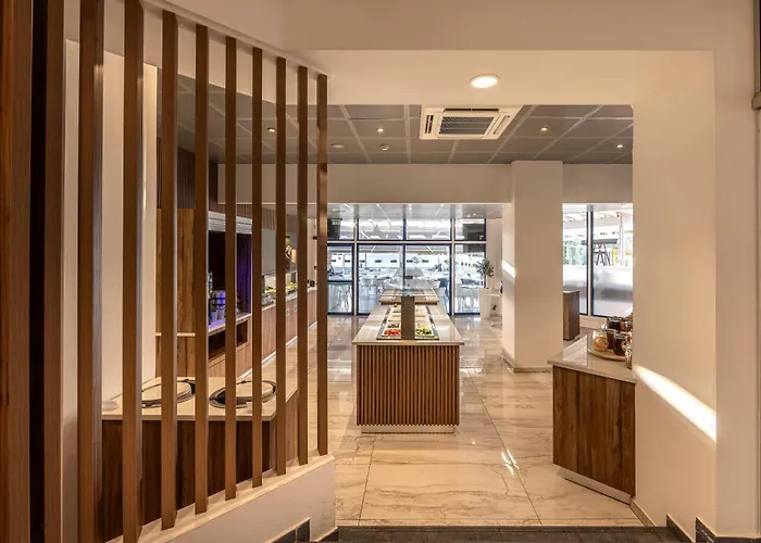 λαντιάνα Ξενοδοχείο με διαμερίσματα Πρωταράς