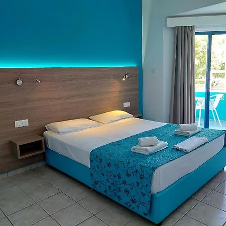 شقة فندقية Lantiana Gardens 4*