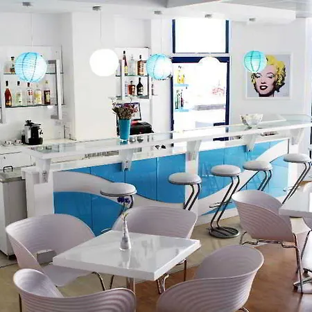 Lantiana Gardens Apart-hotel 3*