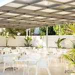 Lantiana Gardens Protarász