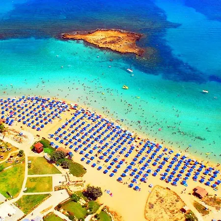 Lantiana Gardens Hotel de apartamente 4*