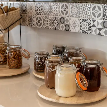 Lantiana Gardens Апарт-отель