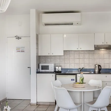 Lantiana Gardens شقة فندقية