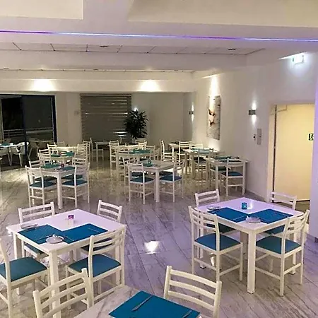 Lantiana Gardens 3* プロタラス