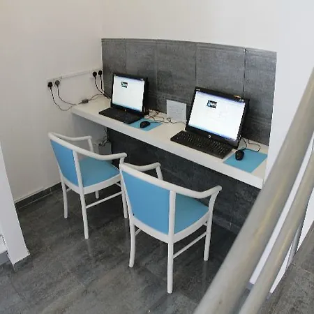 拉塔尼亚花园公寓式酒店 3*