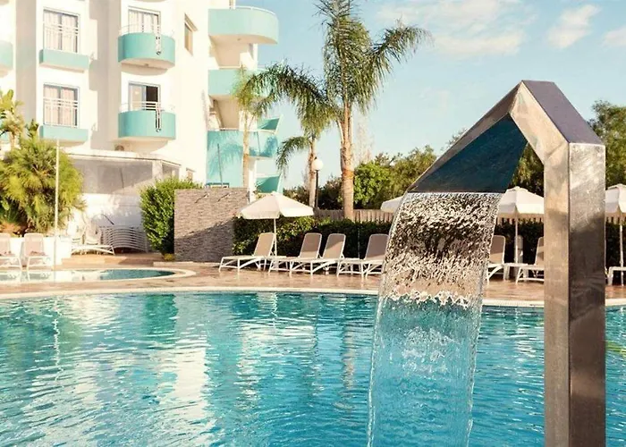 Lägenhetshotell Lantiana Gardens 3*