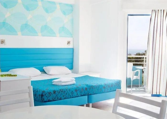 Lantiana Gardens Lägenhetshotell Protaras