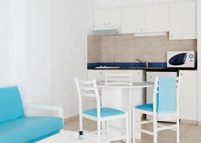 Lantiana Gardens Lägenhetshotell Protaras